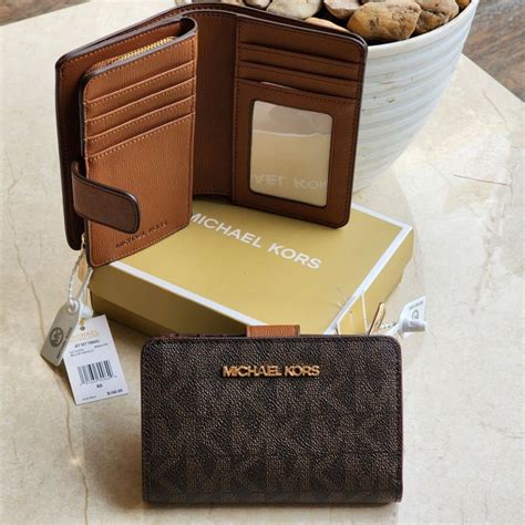 Michael kors jet set bifold + FREE SHIPPING 